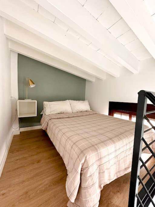 Atico Duplex Triana , Apartamento *